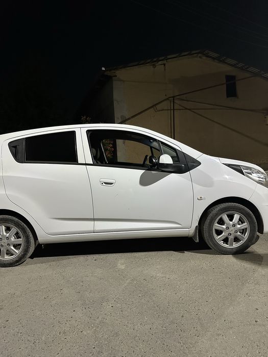 Chevralet Spark 2 pozitsa