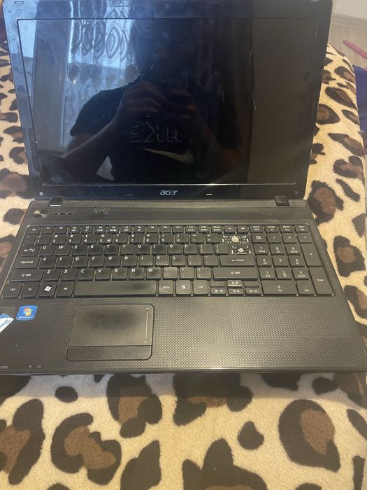 Vand leptop fara baterie dar funcționeaza la incarcator in priza