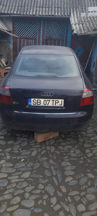 Dezmembrez autoturisme