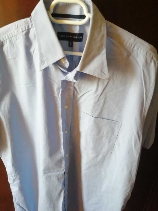 Vând cămașă Tommy Hilfiger, mărimea XL