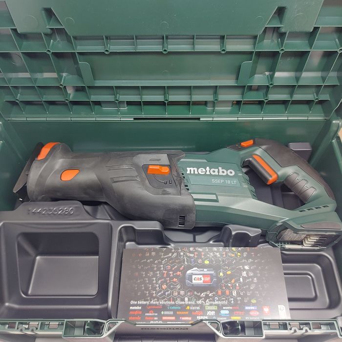 Акумулаторен саблен трион Metabo SSEP 18 LT