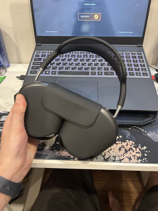 Продам наушники Airpods Max