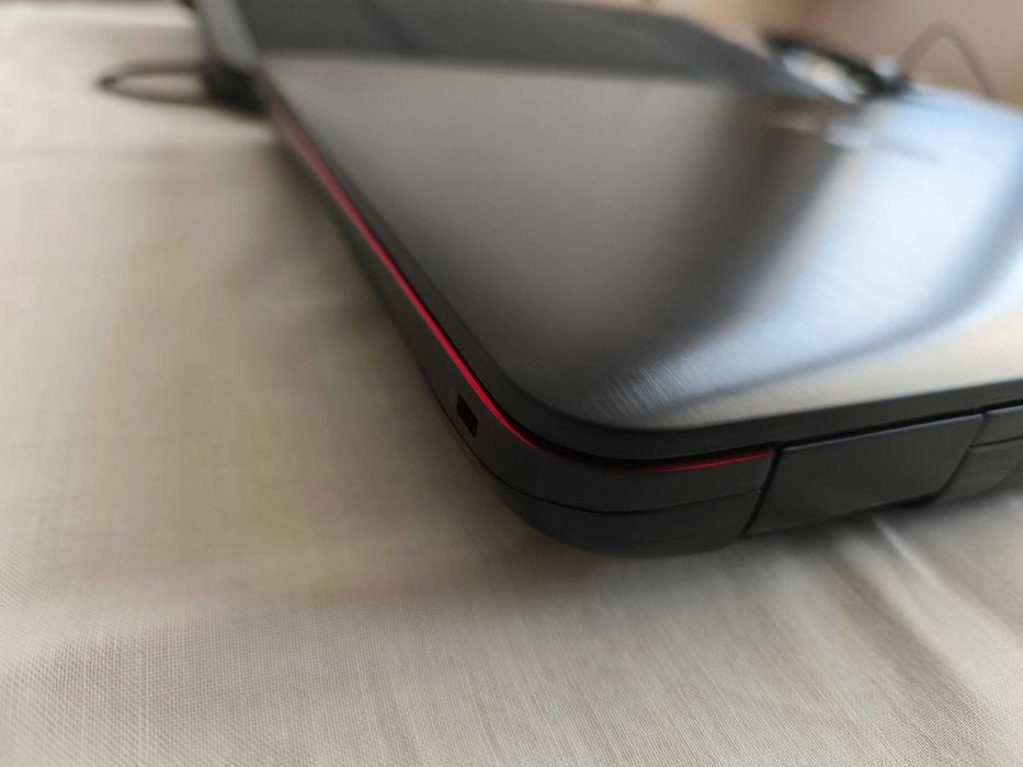 ASUS ROG G551JW Комплект – i7 / 8GB / SSD+HDD / GTX 960M + ПОДАРЪК Охлаждаща Подложка, Мишка и Оригинална Кутия