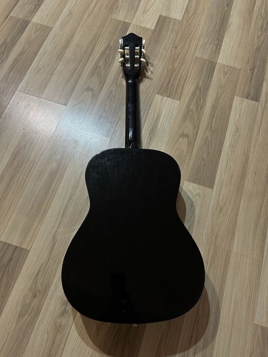 Chitara clasica neagra