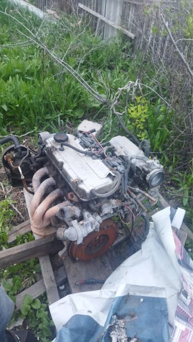 Продам двигатель на mitsubishi carisma