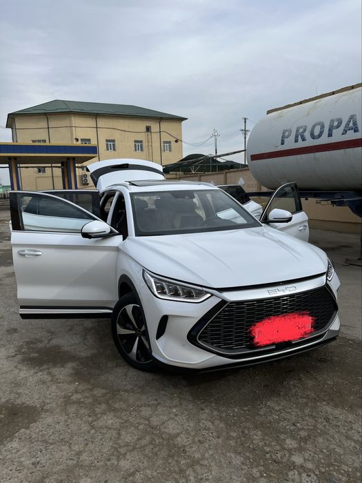 BYD Song Plus Ghibrid Flagship 3-pozitsiya