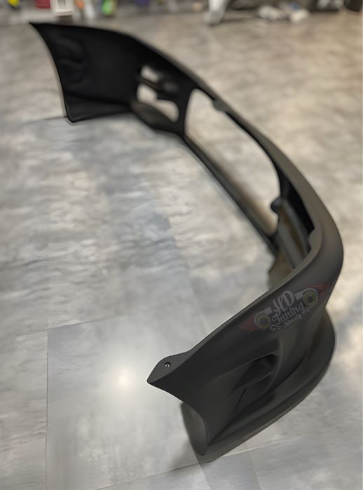 Бампер передний Toyota Caldina