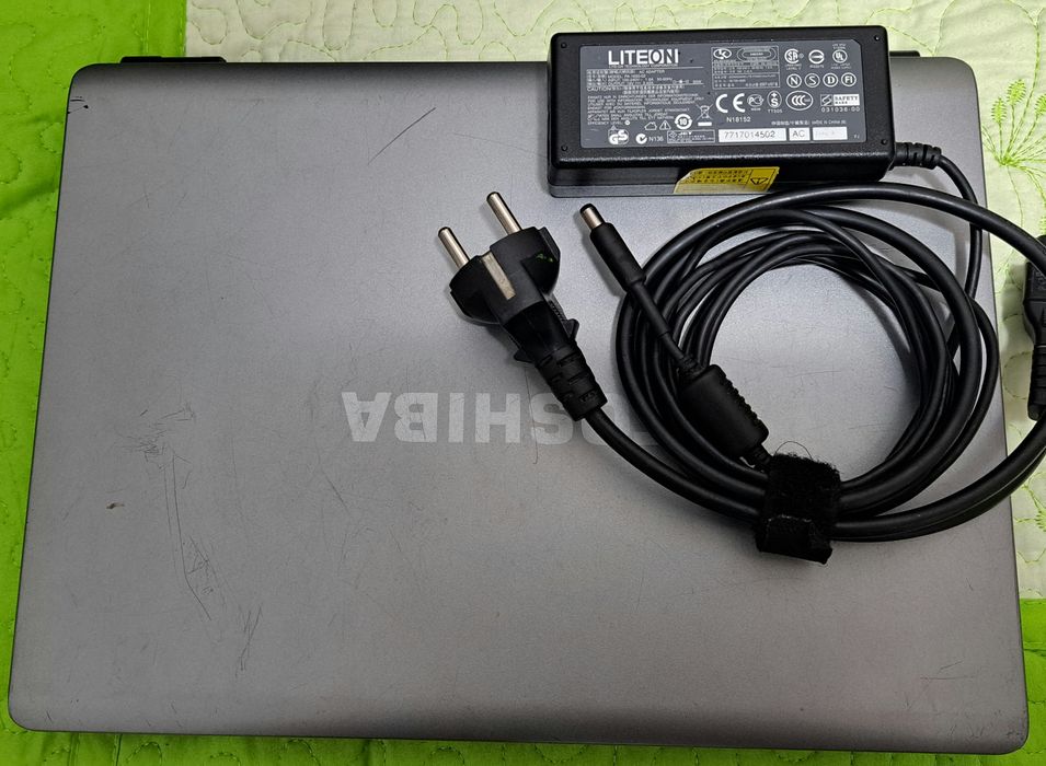 Laptop de vanzare Tosiba