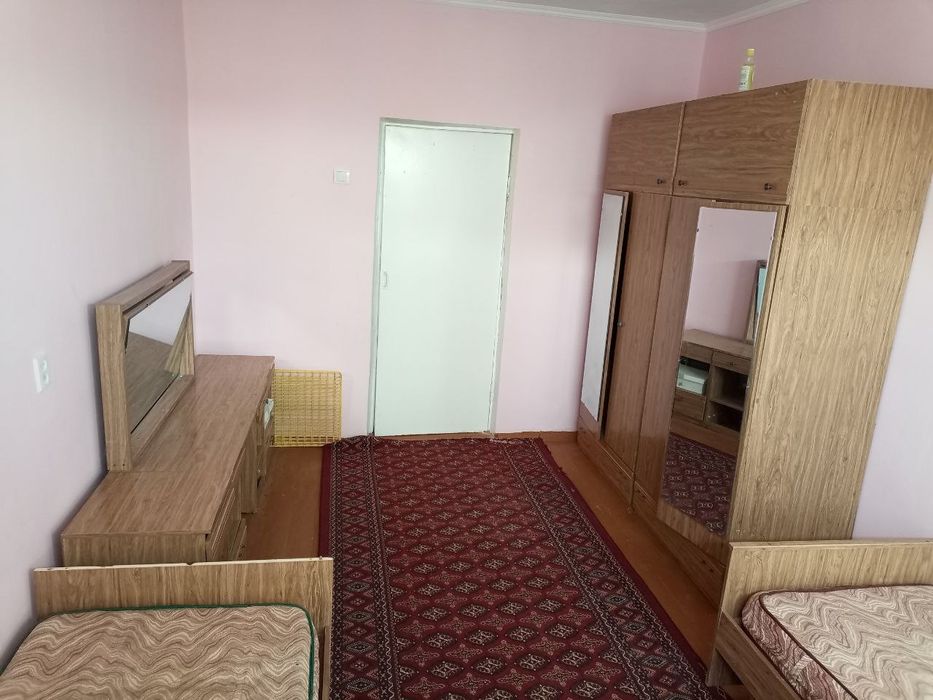 Продаётся 3-комнатная квартира в центре Нукуса.
