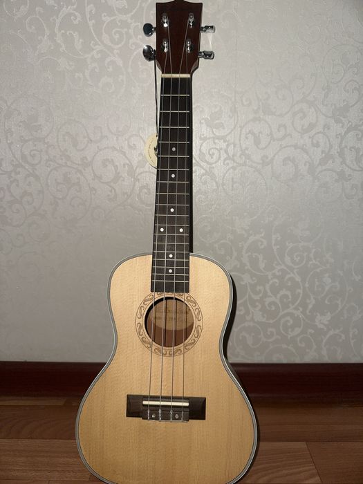 Продам укулеле в идеальном состоянии