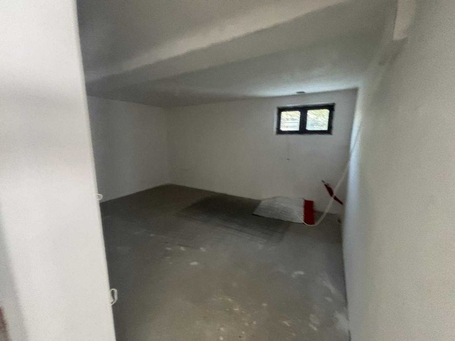 Продава се Къща в Божурище - 300 кв.м за 1200 €/кв.м - Снимка #9