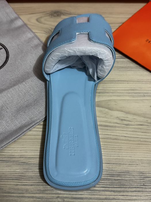 ЧИСТО НОВИ! Дамски сандали Hermes Chypre