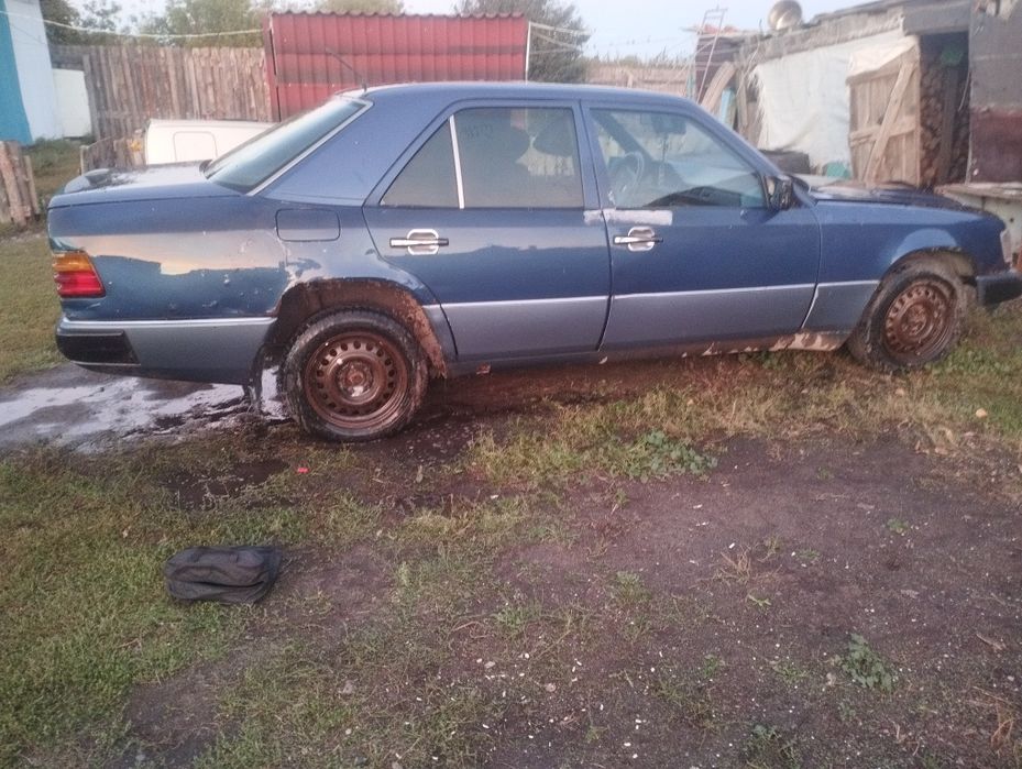 Мерседес w124. 230