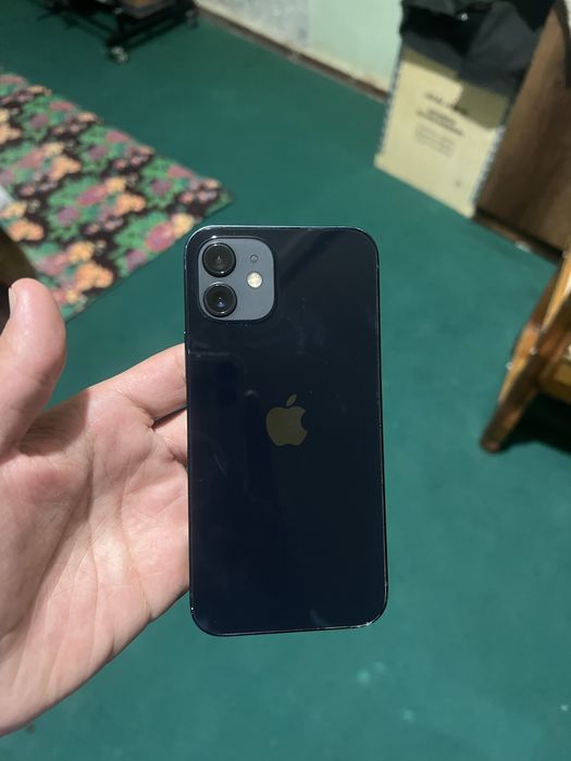 Iphone 12  81% YOMKOST