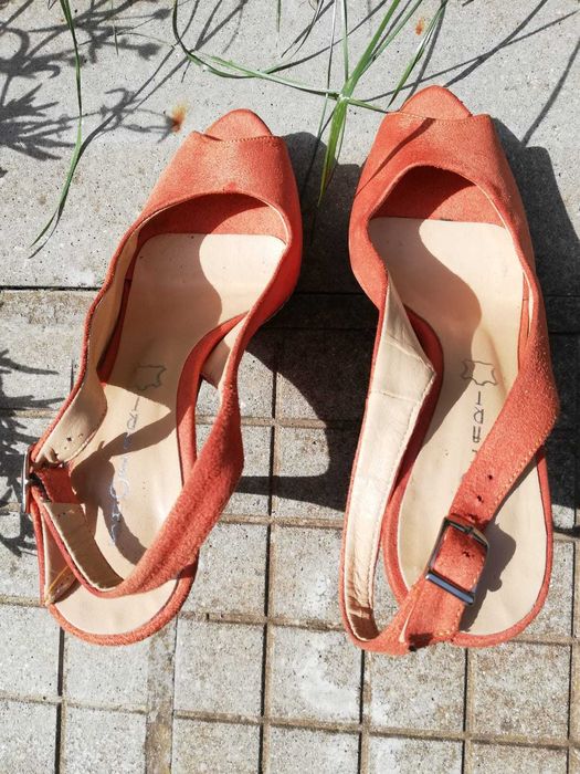 Продавам красиви дамски обувки