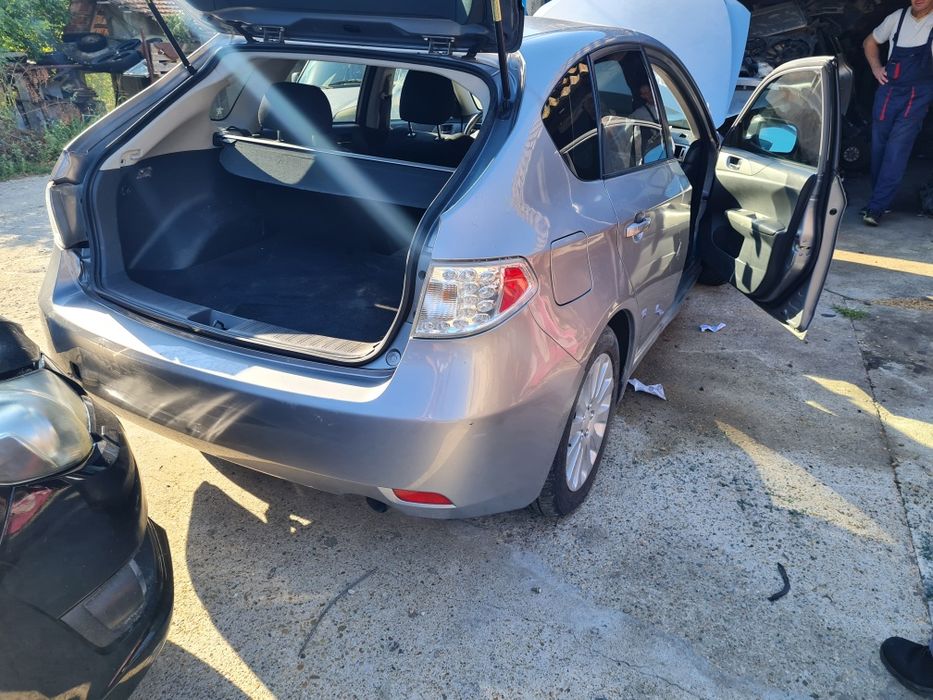 Продавам на части Субару импреса 2010година