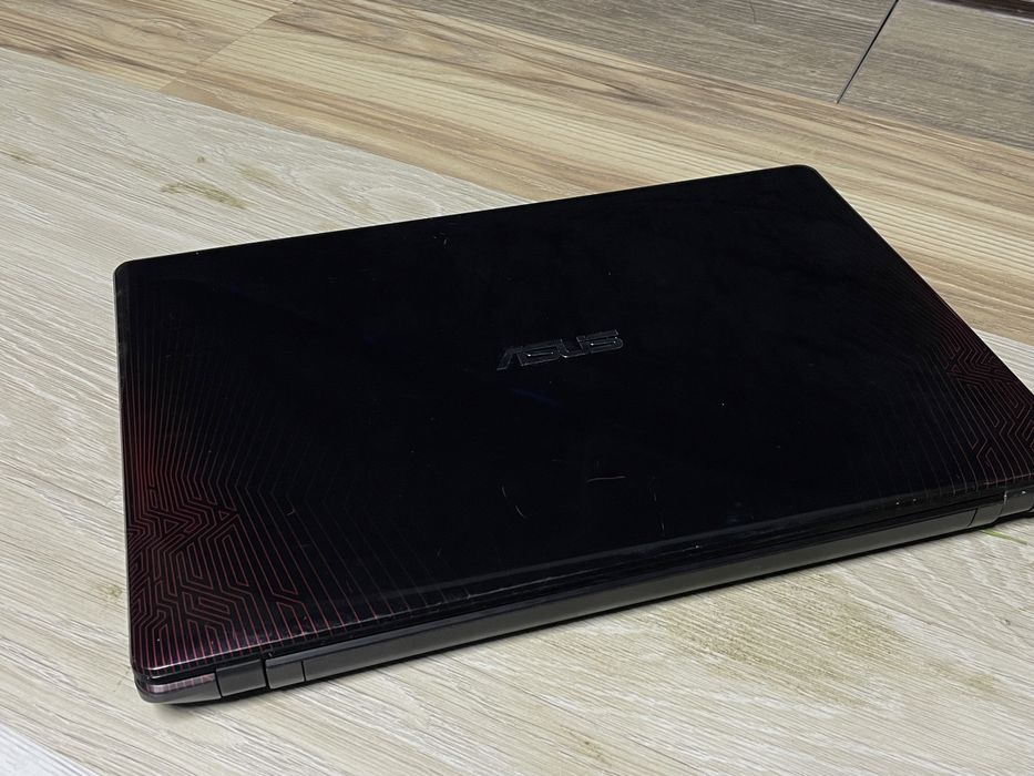 Ноутбук игровой Asus