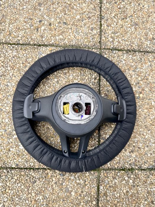 Volan Mercedes stare 10/10 pentru GLE GLB GLA GLS C E si  S class 2018+