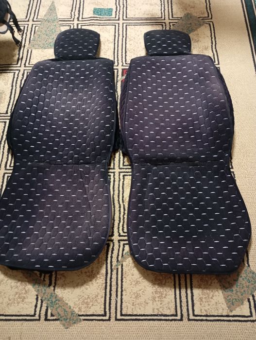 Продам комплект чехлов