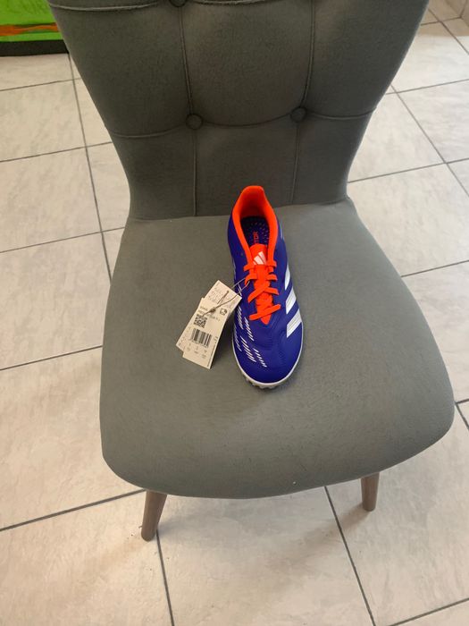 Adidasi Incaltaminte