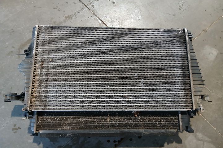 Set radiatoare motor 31274553 31293550 30612864 31274553 31293550 306