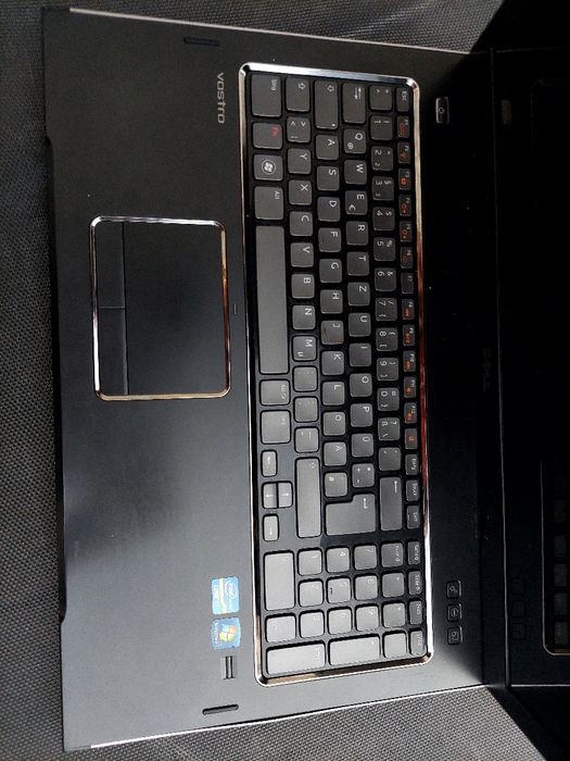 Laprop Dell Vostro i7