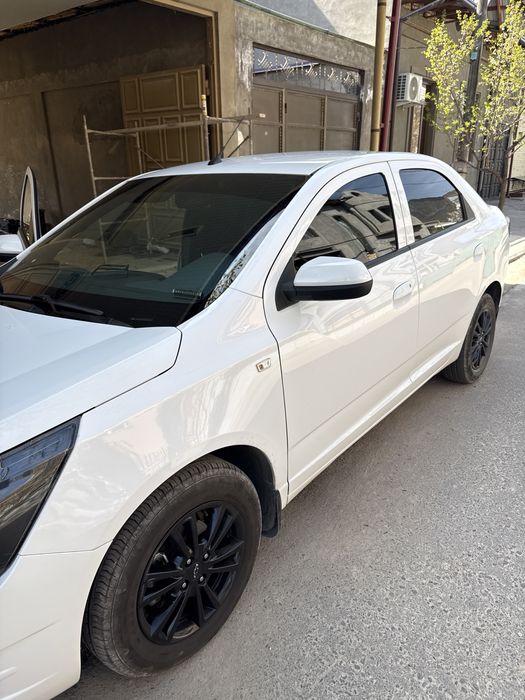 Chevrolet cobalt 2021.