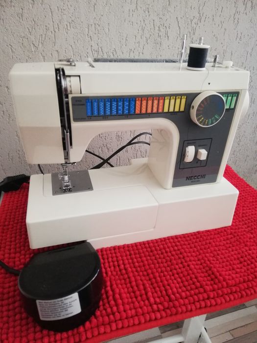 Mașina de cusut Necchi 559 Germania