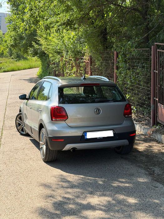 VOLKSWAGEN Polo 2011 — imagine 2