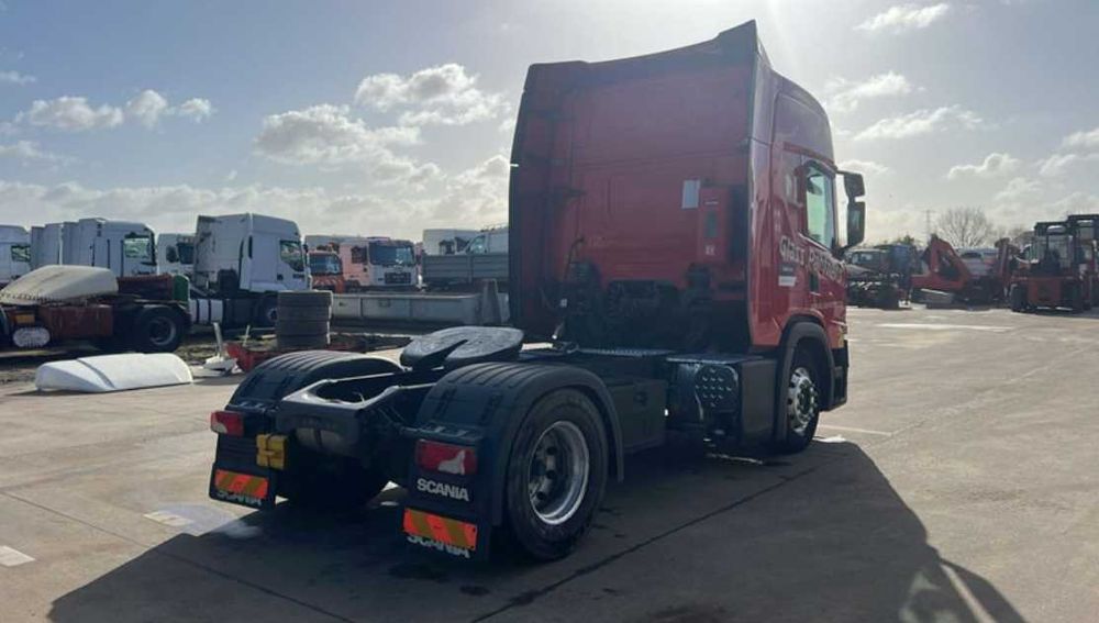 Dezmembrez camion Scania R Euro 5/6 motoare cutii viteze /piese Scania