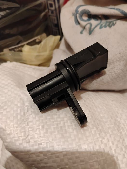 Продавам датчик за Форд