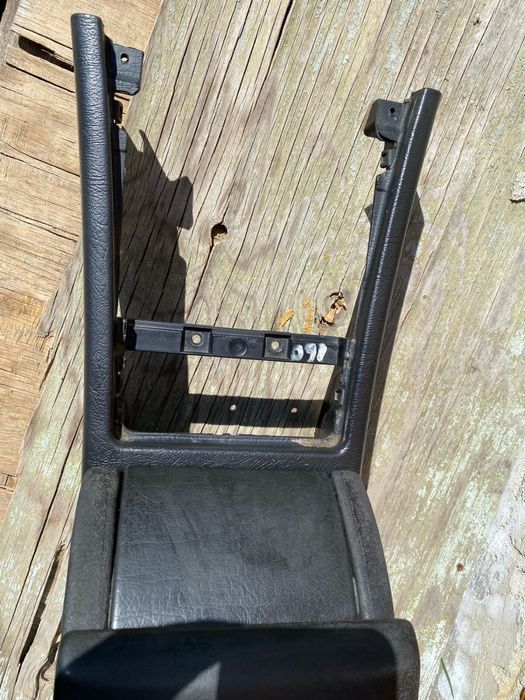 Продам подлокотник на мерседес w210