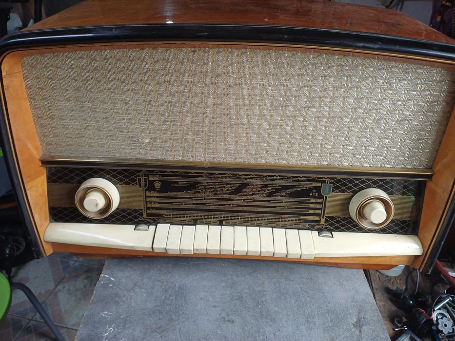 Vând radio Orion pe lampi.