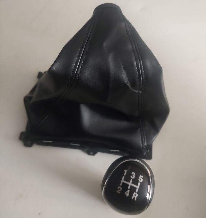 Лост за джип  Нисан Навара 5 скорости