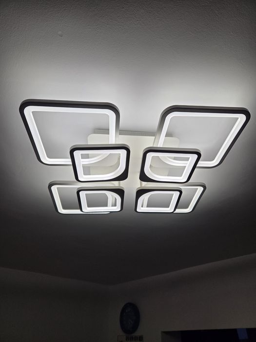 Lustra led cu 8 brate