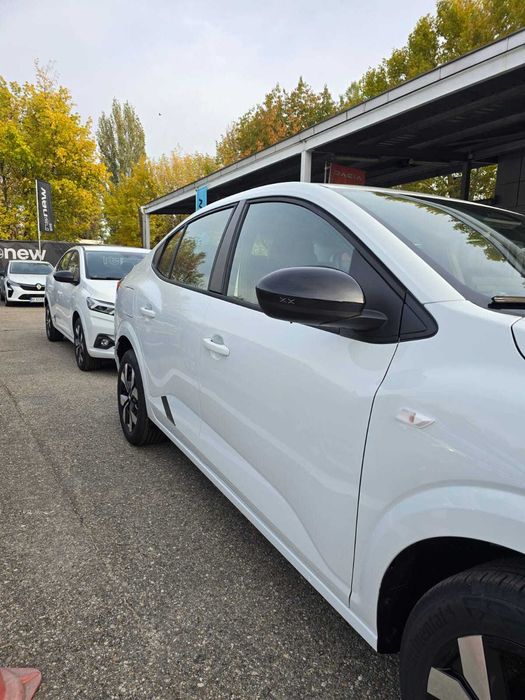 Închiriere masini ridesharing UBER-BOLT