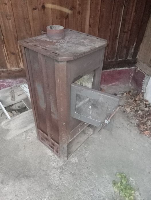 Termo șemineu feroli
