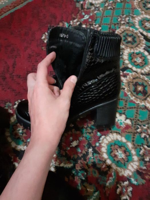 Ботинки женские.