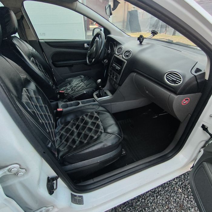 Ford focus benzina 1 6 2012 perfecta GARANȚIE