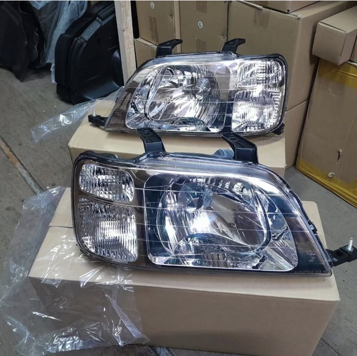 Продаю Фары передние Хонда CR-V