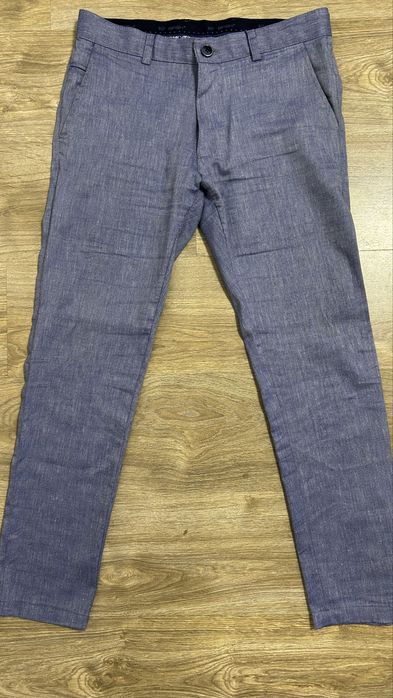 Pantaloni casual