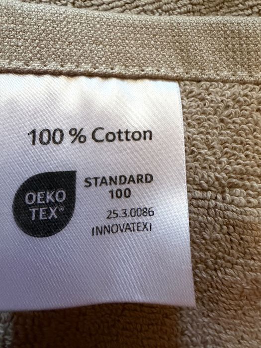 Голяма плажна кърпа. Нова. Памук. 95 на 155 см.