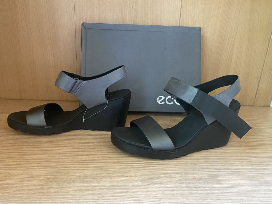 Босоножки женские ECCO