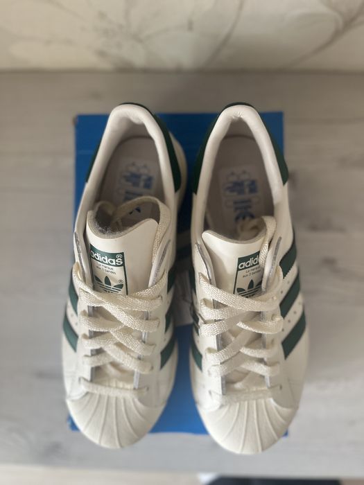 Adidas Superstar 82