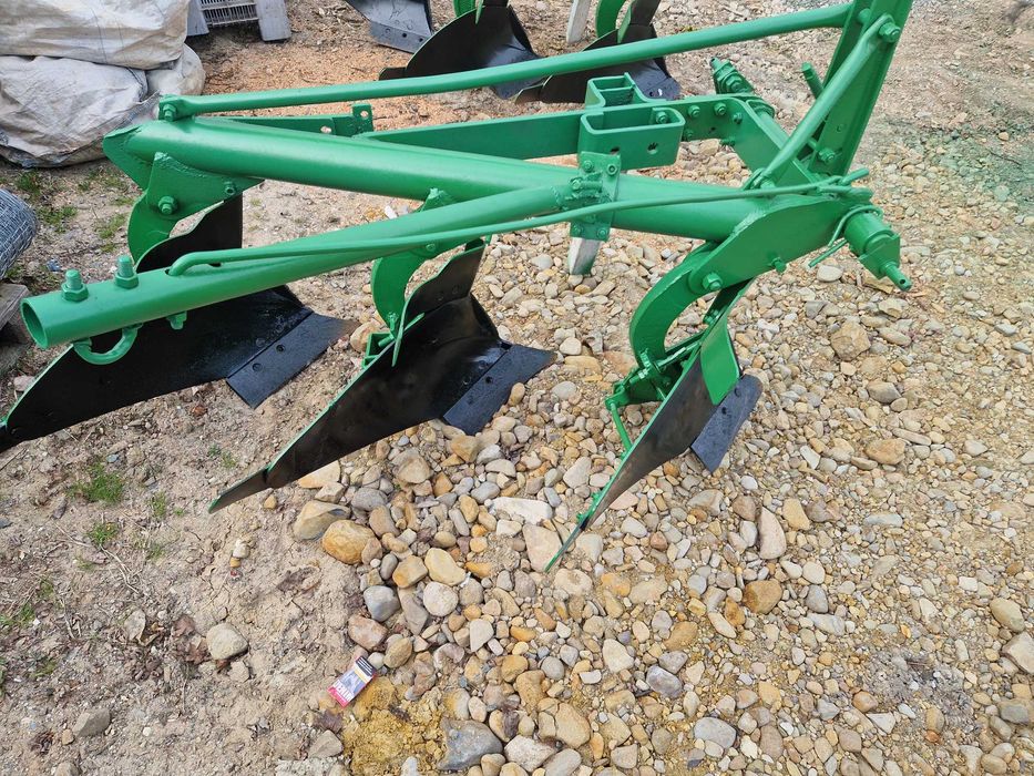 plug pp3 cu trei brazdare trupite stare buna