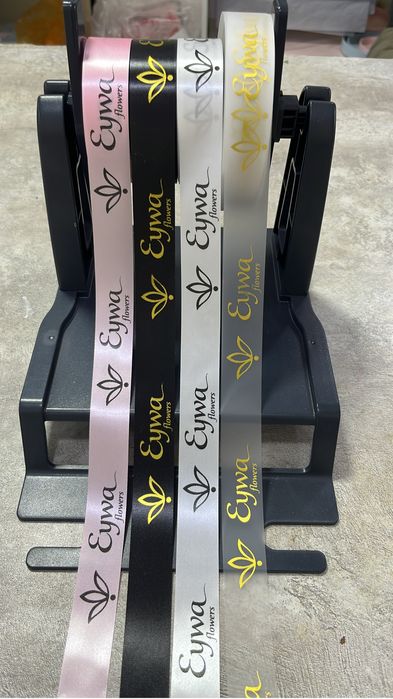 Лента и наклейка