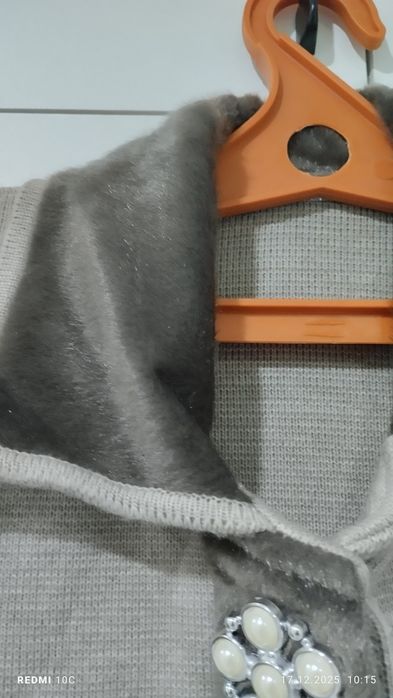 Продаю кардиган женскую