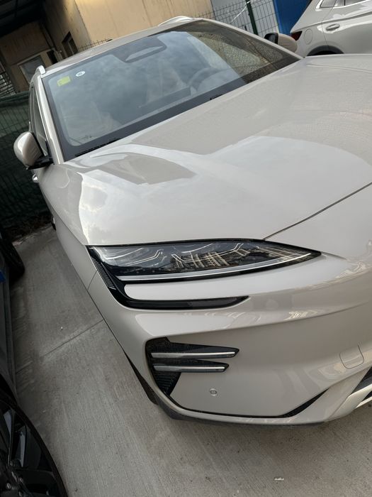 BYD Champion 605 smart ev”