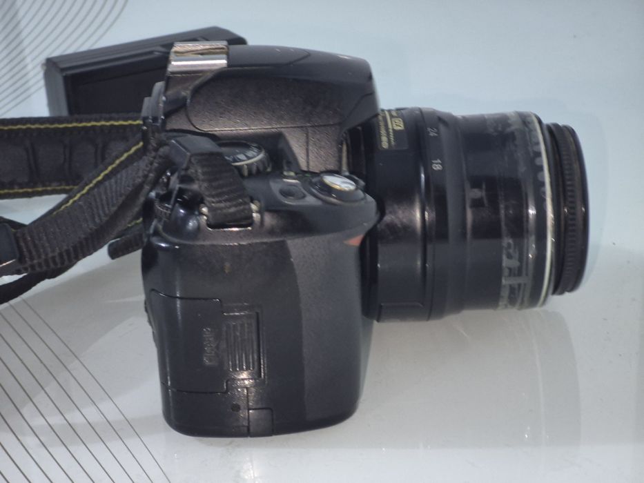 Nikon d40 + сумка батарейка зарядчик