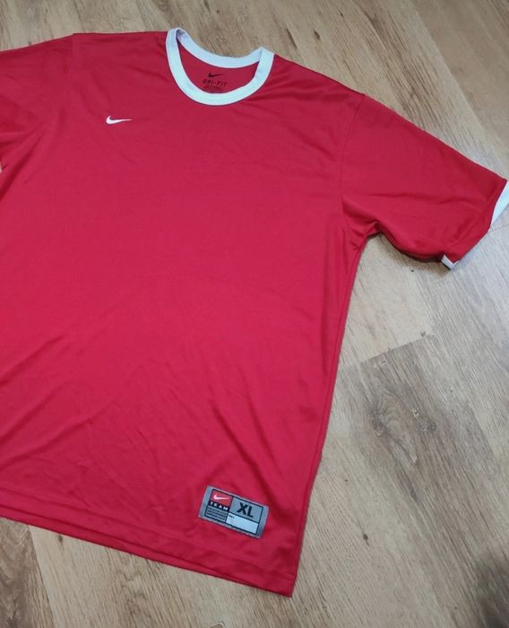 Tricou Nike mărimea XL